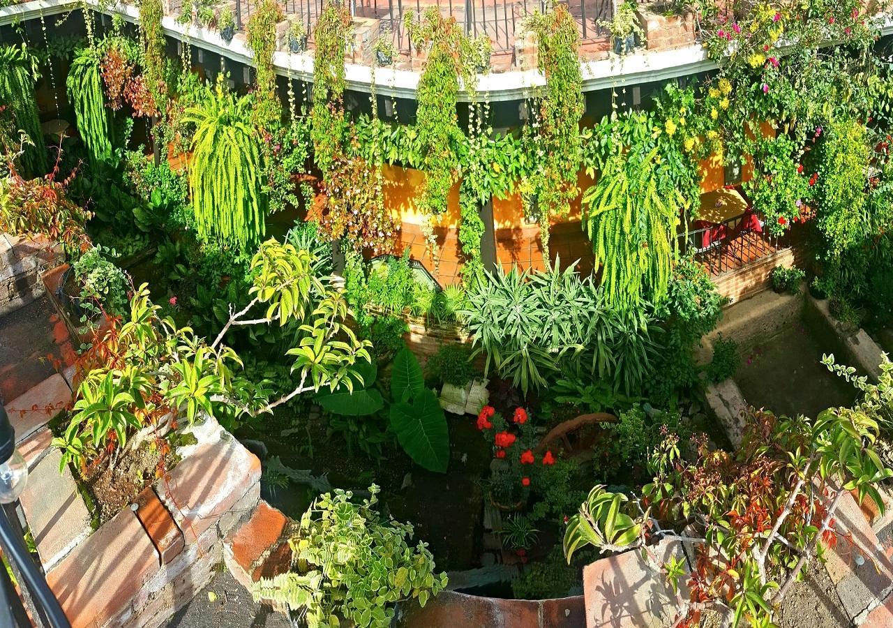 Hotel Eterna Primavera Антигуа-Гватемала Экстерьер фото